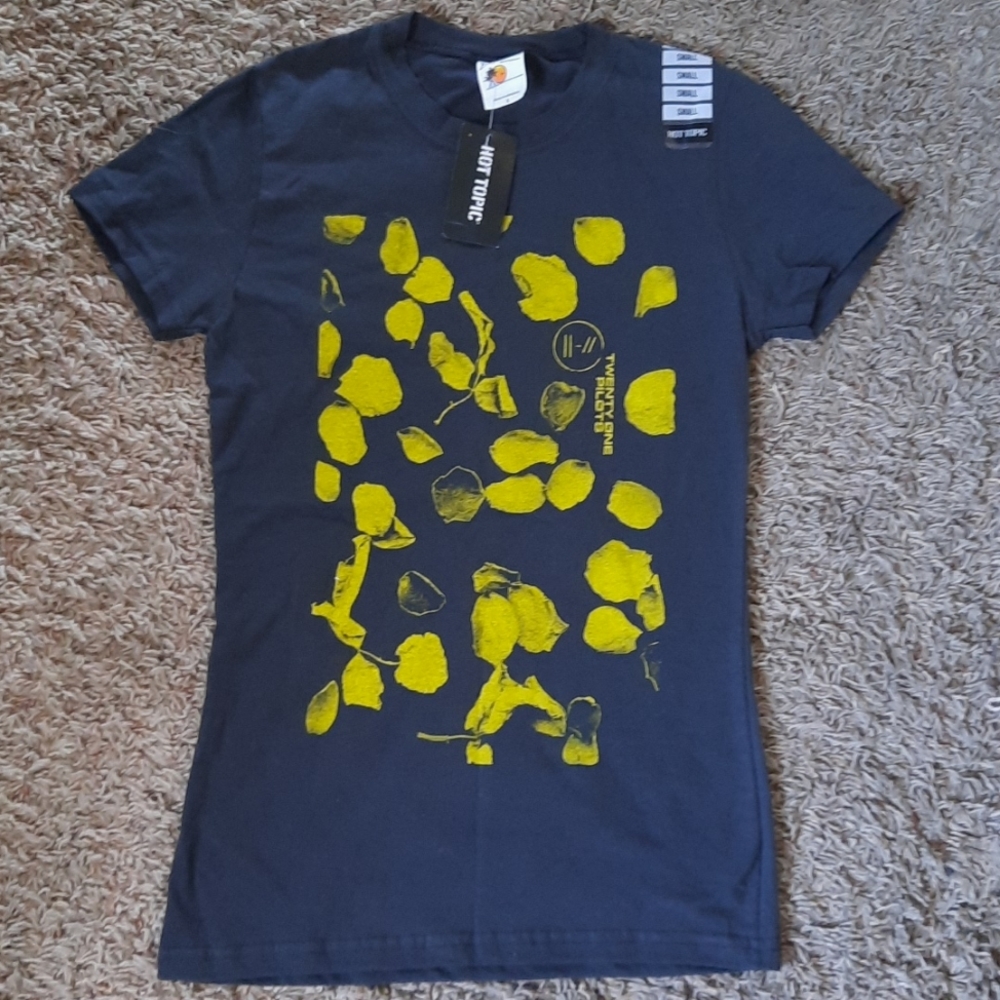 Twenty One Pilots shirt